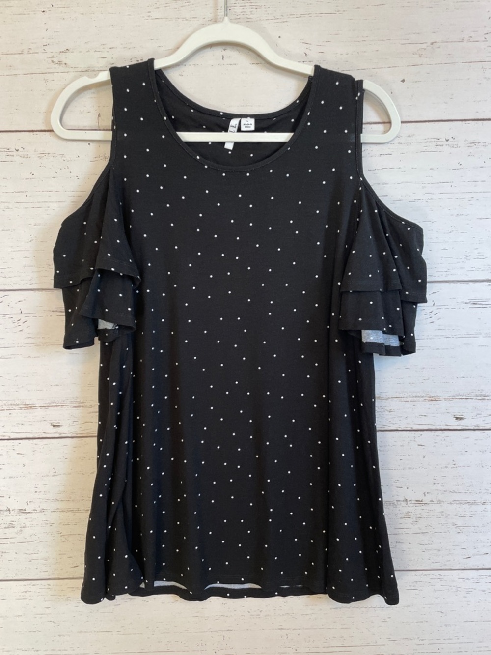 Elle Black/White Polka Dot Cold-Shoulder Ruffle Top, size L, NWOT